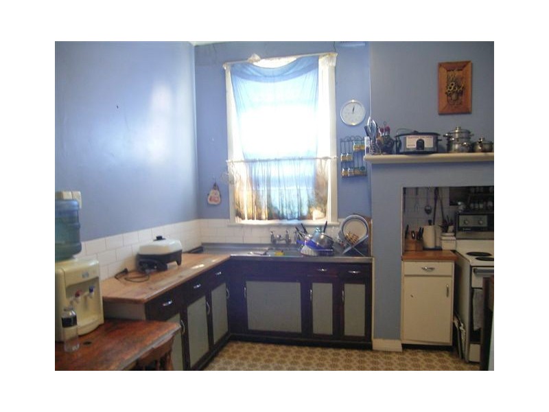 26 Railway Terrace, Cummins SA 5631