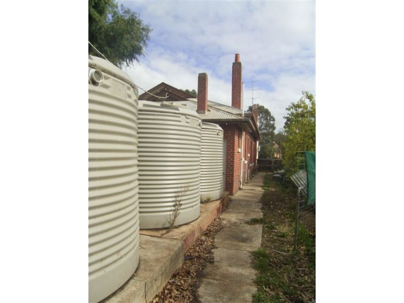 26 Railway Terrace, Cummins SA 5631