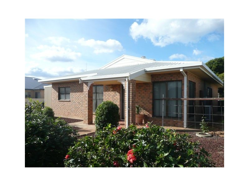 1A Robert Street, Tumby Bay SA 5605