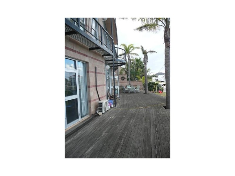 38 Parnkalla Avenue, Port Lincoln SA 5606