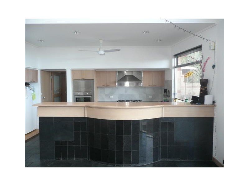 38 Parnkalla Avenue, Port Lincoln SA 5606