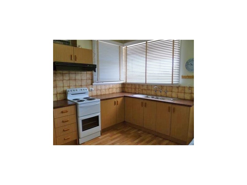 10 Warrow Road, Cummins SA 5631