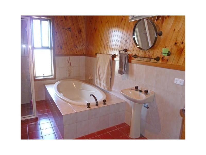 9-11 Flinders Avenue, Port Lincoln SA 5606