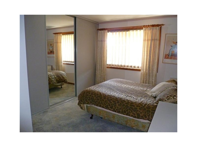 9-11 Flinders Avenue, Port Lincoln SA 5606