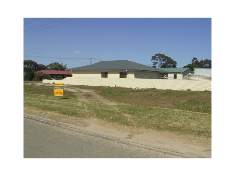 1 Pearson Street, Cummins SA 5631