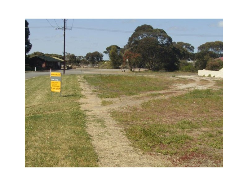 1 Pearson Street, Cummins SA 5631