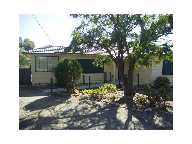 48 Tumby Bay Road, Cummins SA 5631
