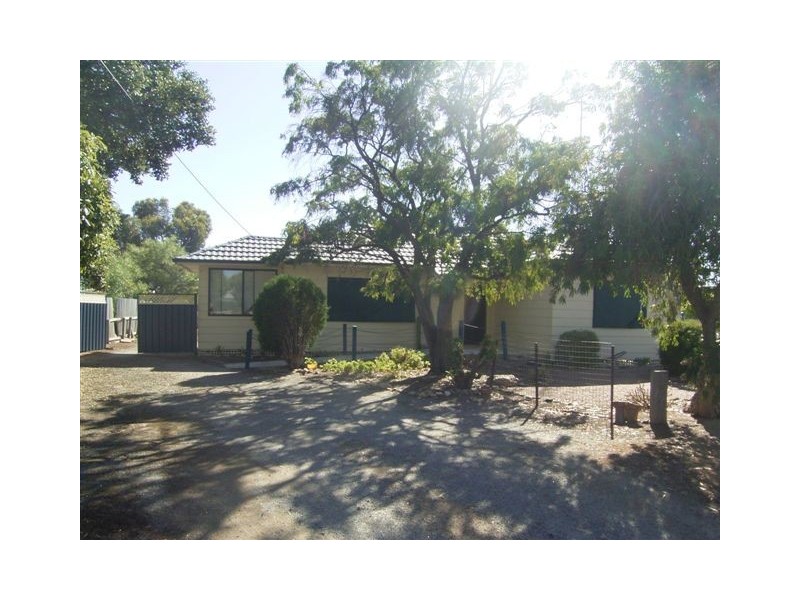 48 Tumby Bay Road, Cummins SA 5631