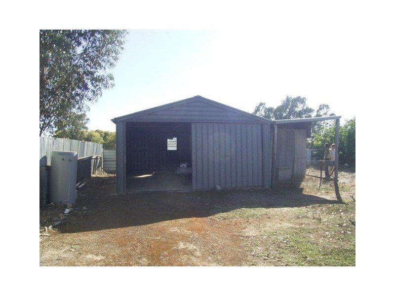 48 Tumby Bay Road, Cummins SA 5631