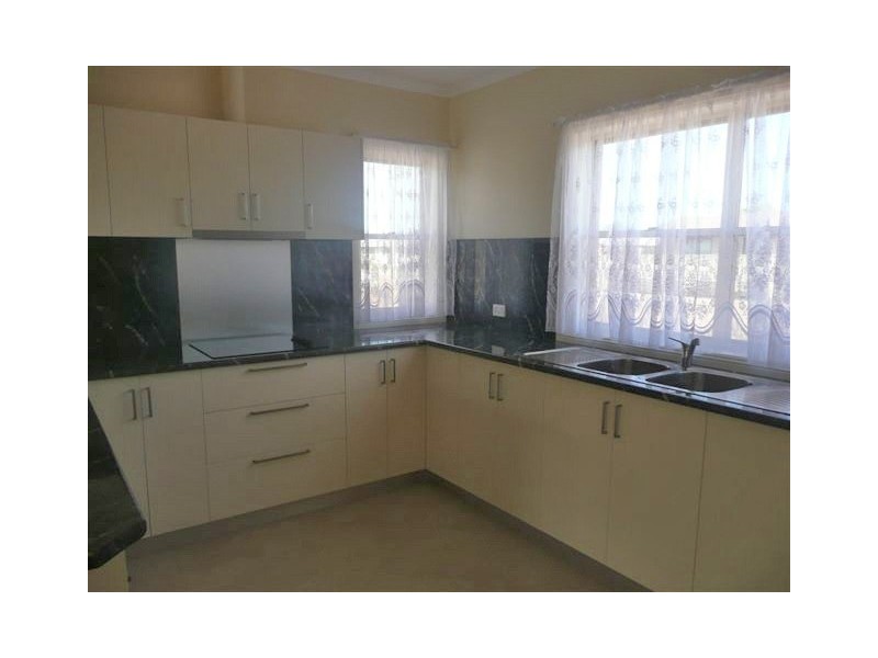 5 5 Robert Street, Tumby Bay SA 5605