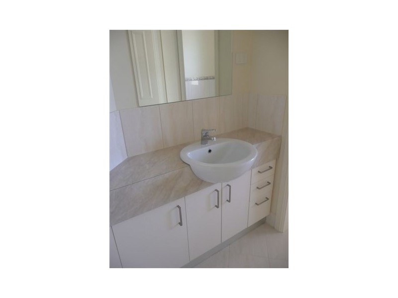 5 5 Robert Street, Tumby Bay SA 5605