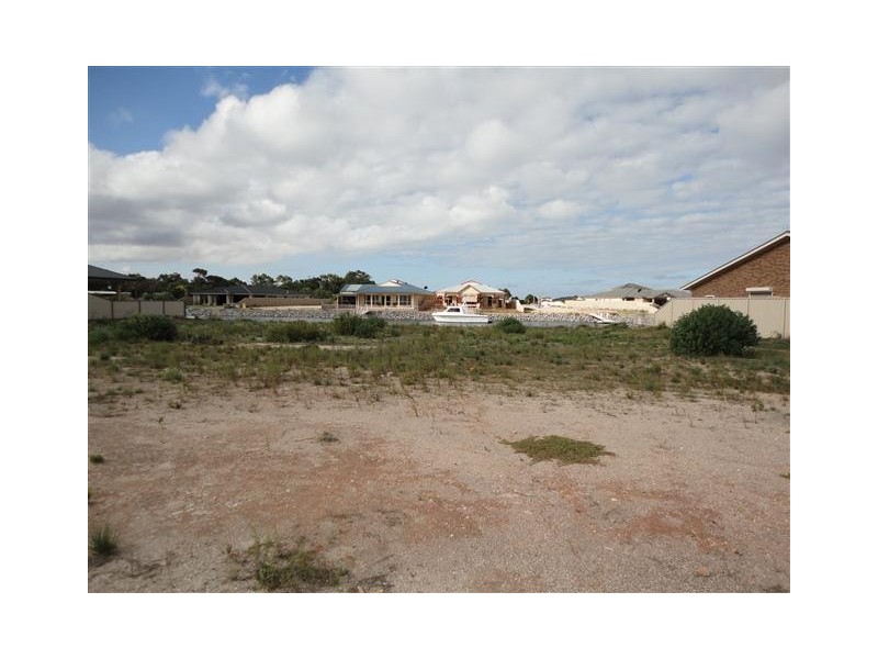 11 Graham Smelt Causeway, Tumby Bay SA 5605
