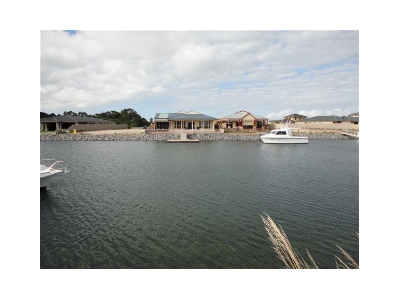 11 Graham Smelt Causeway, Tumby Bay SA 5605