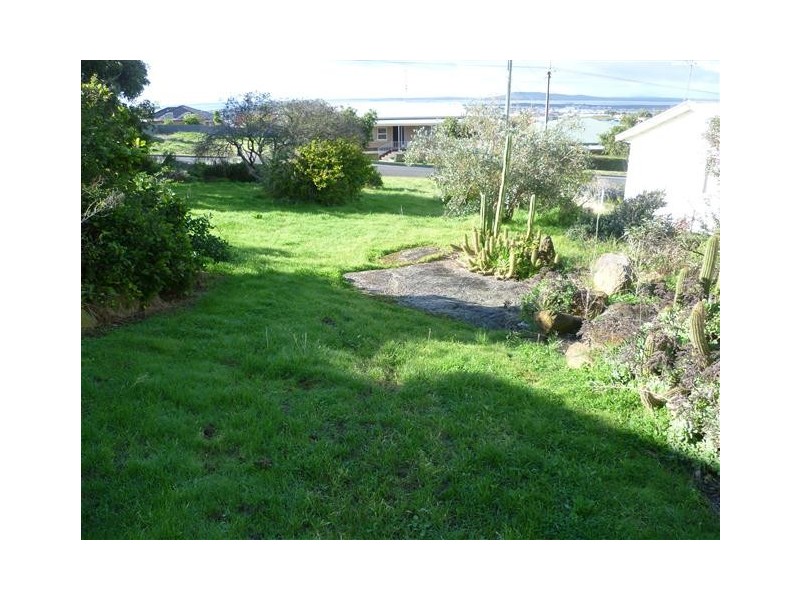 4 Paringa Avenue, Port Lincoln SA 5606