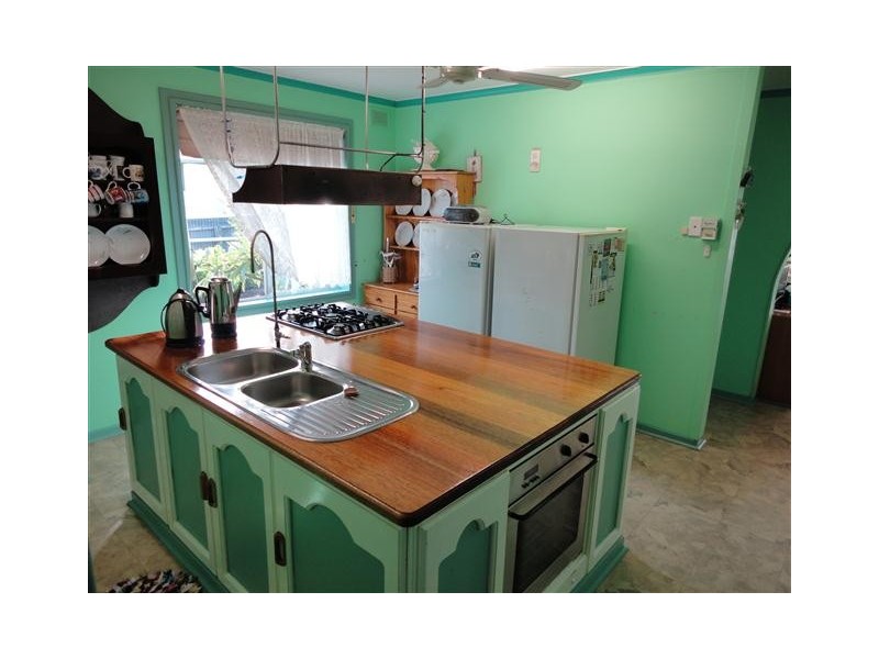 10 Martindale Crescent, Port Lincoln SA 5606