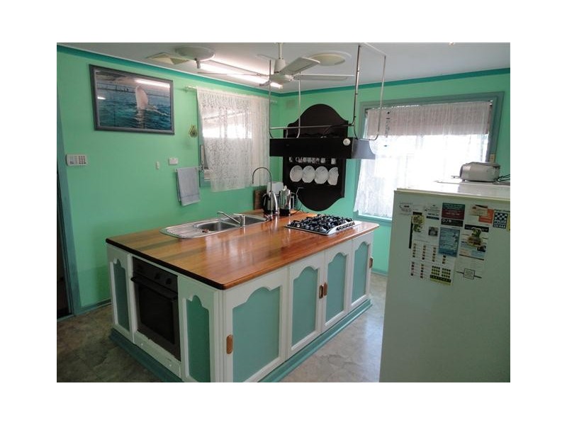 10 Martindale Crescent, Port Lincoln SA 5606