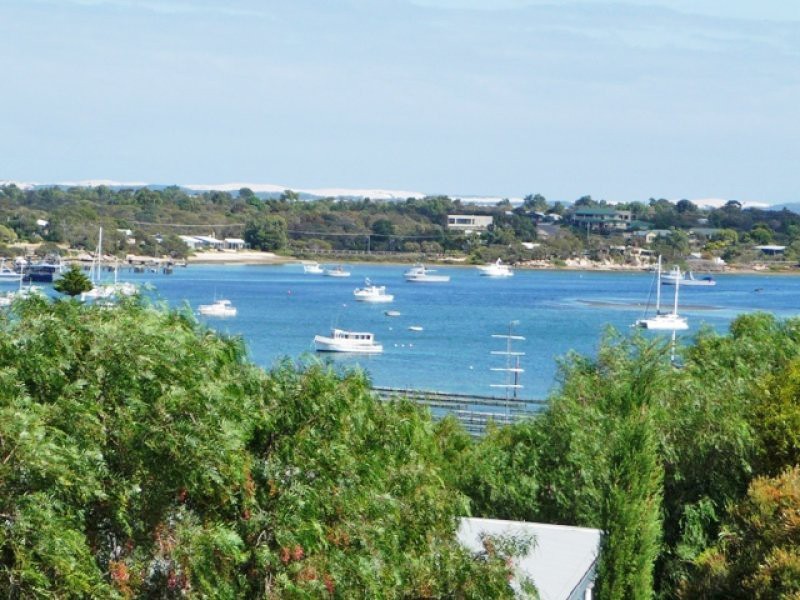 2 Sophie Crescent, Coffin Bay SA 5607