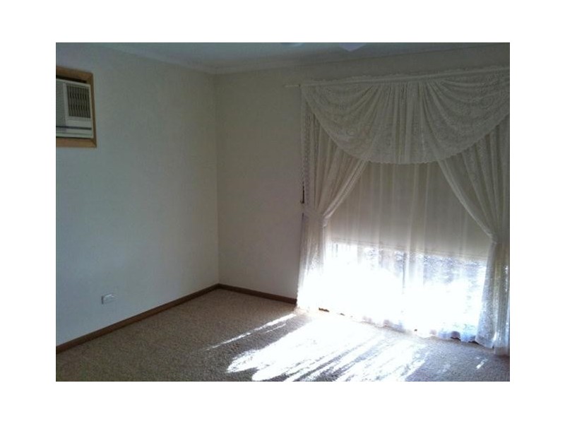 9 Cooper Street, Cummins SA 5631