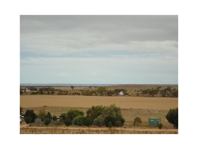 286 and 287 Yarrandale Road, Lipson SA 5607