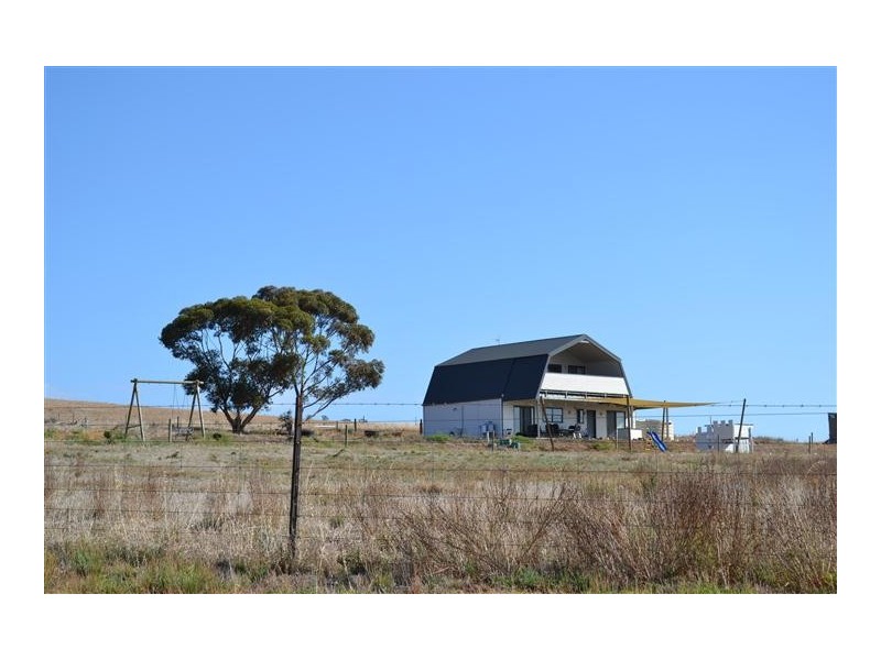 286 and 287 Yarrandale Road, Lipson SA 5607
