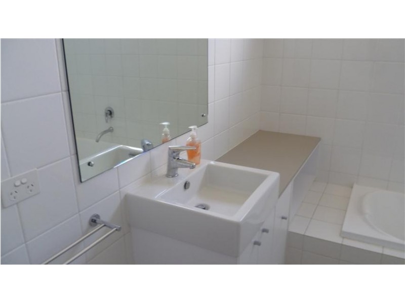 3B Egret Court, Coffin Bay SA 5607