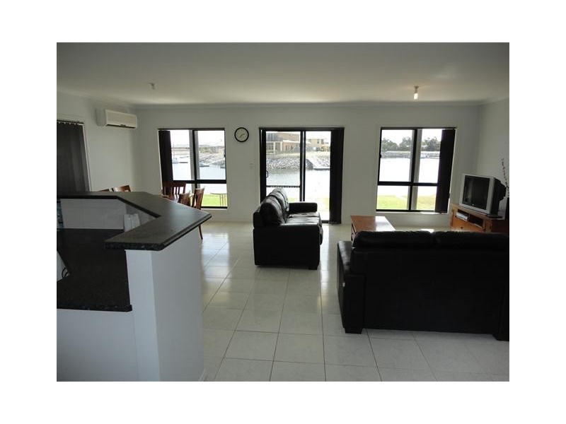 2-1 Wandana Place, Tumby Bay SA 5605