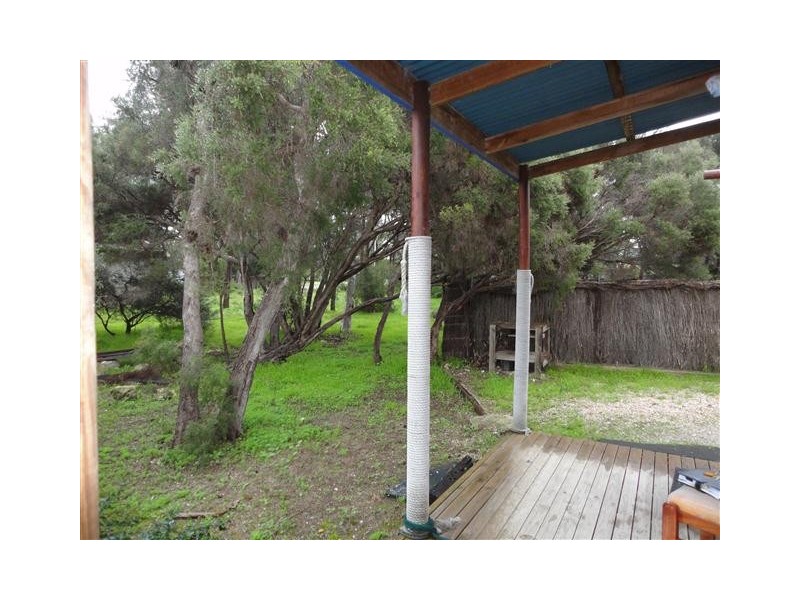17 Greenly Avenue, Coffin Bay SA 5607