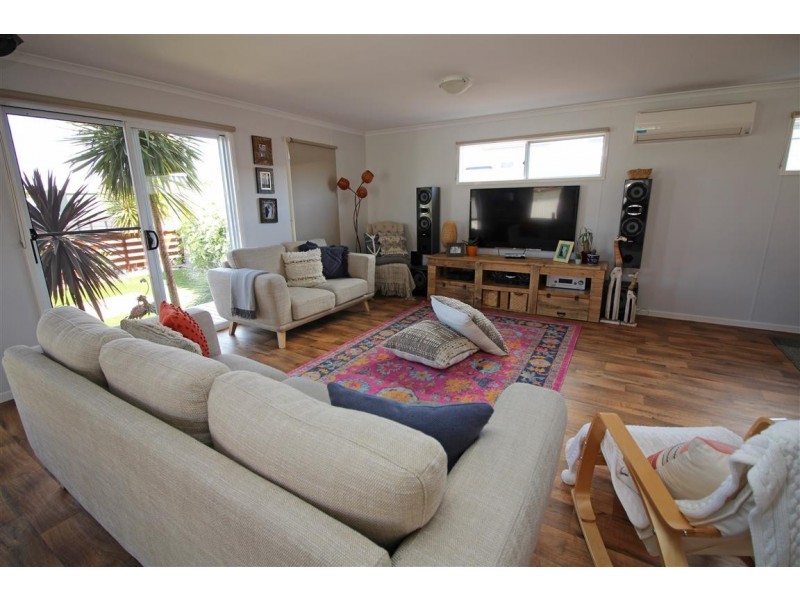 5 Ingrid Close, North Shields SA 5607