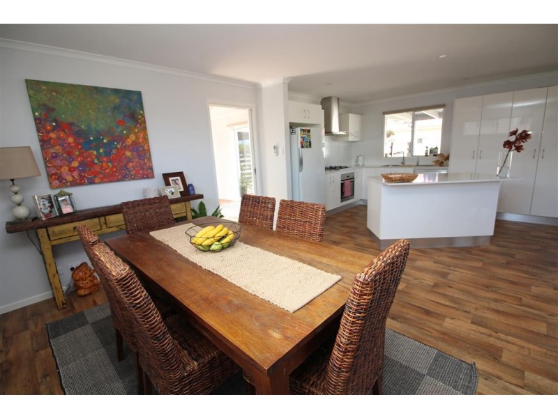 5 Ingrid Close, North Shields SA 5607