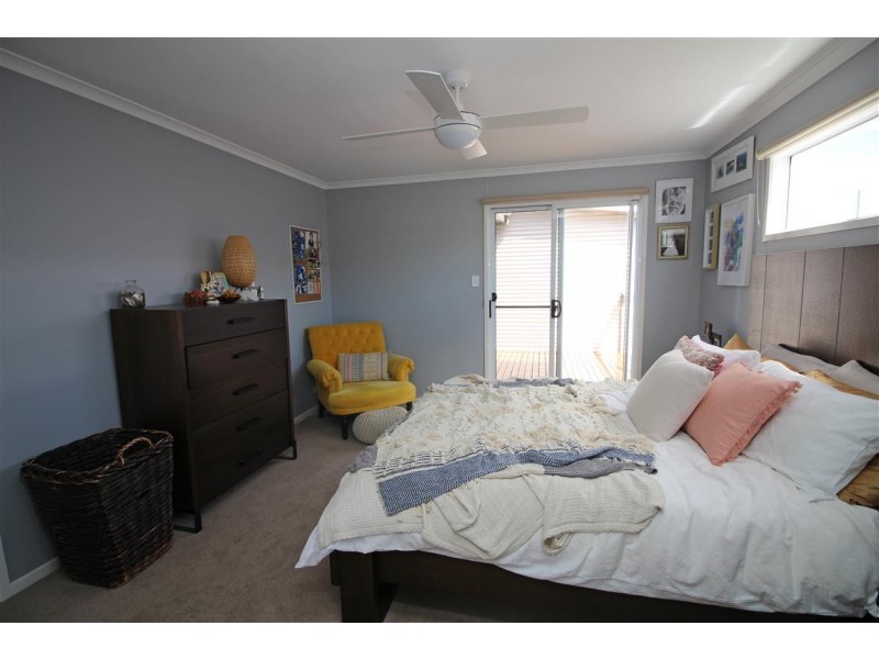 5 Ingrid Close, North Shields SA 5607