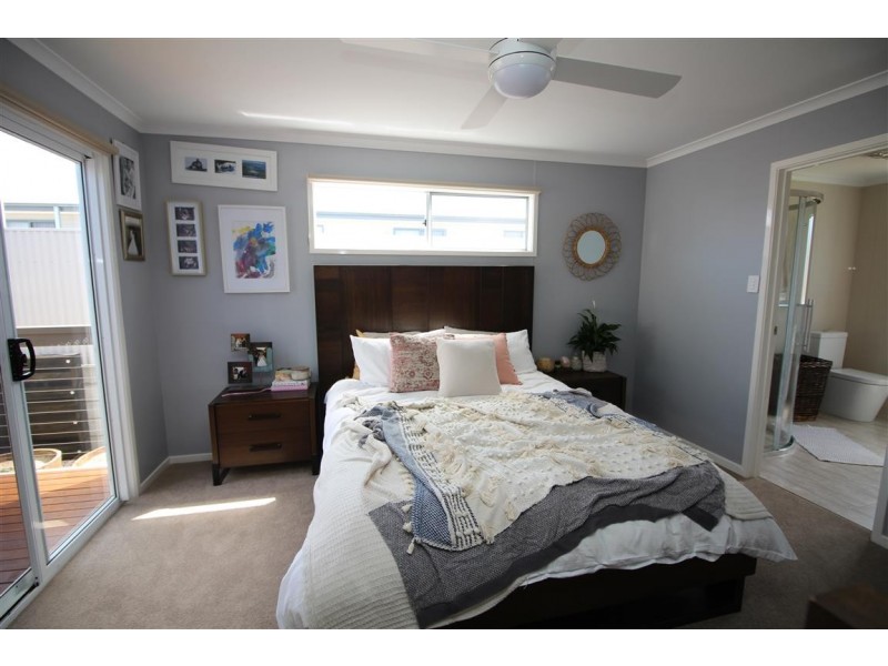 5 Ingrid Close, North Shields SA 5607