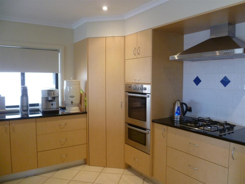 8 Calais Avenue, Port Lincoln SA 5606