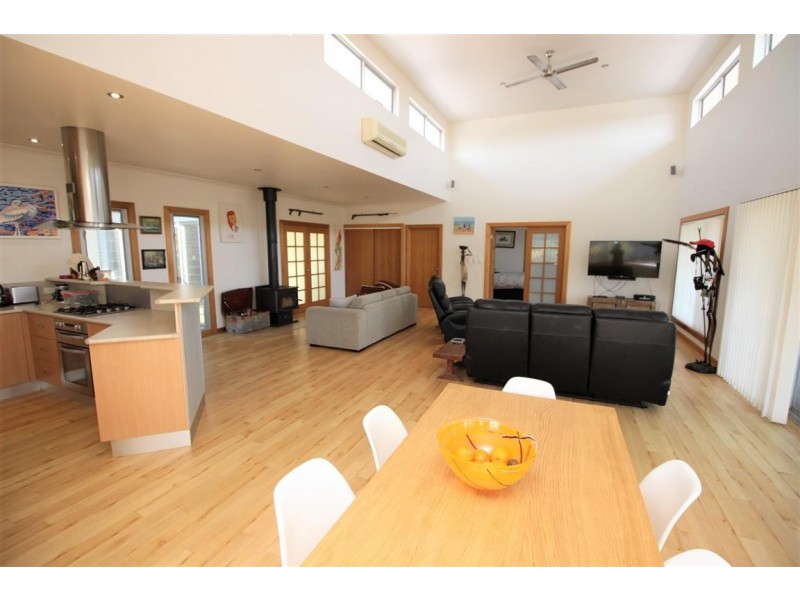 36 Sarah Court, Coffin Bay SA 5607