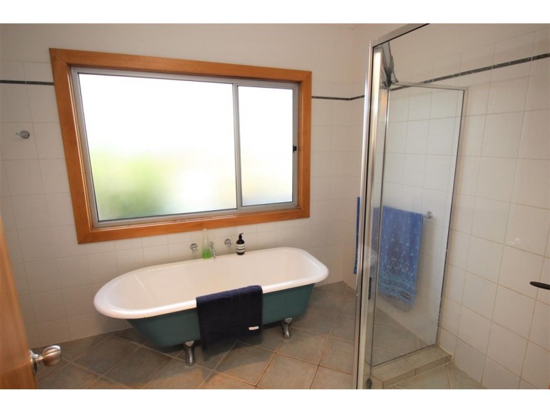 36 Sarah Court, Coffin Bay SA 5607