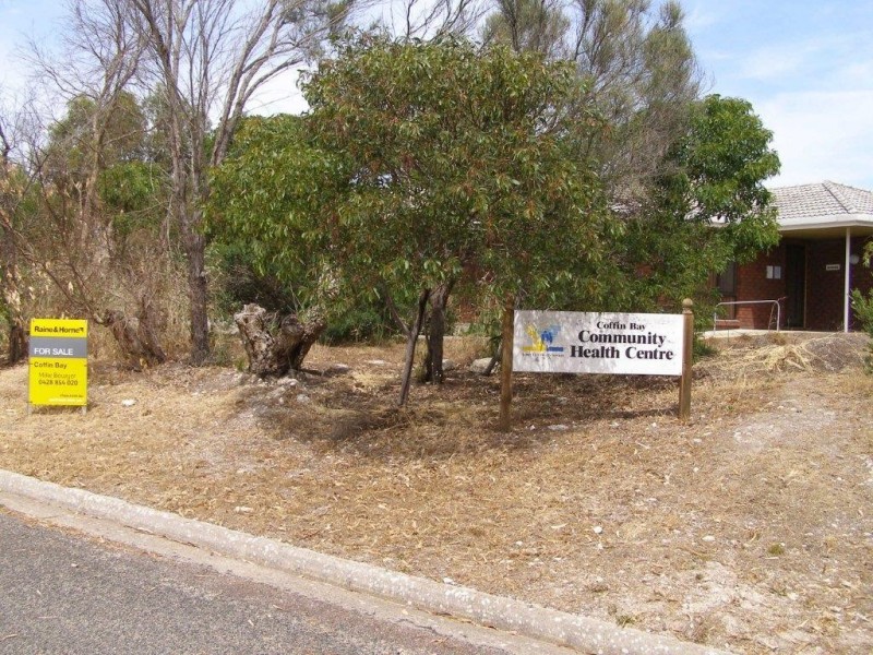 36 Flinders Avenue, Coffin Bay SA 5607