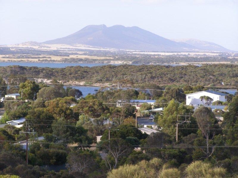 30-32 Sarah Court, Coffin Bay SA 5607