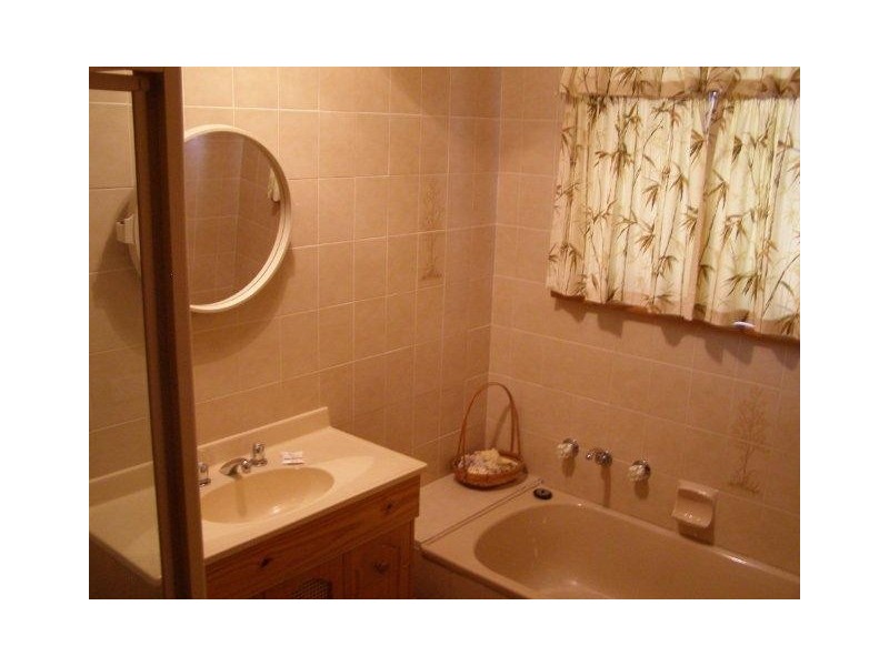 72 Greenly Avenue, Coffin Bay SA 5607