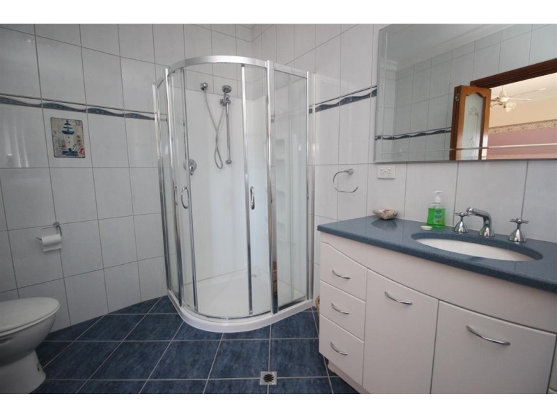 13 Sophie Crescent, Coffin Bay SA 5607