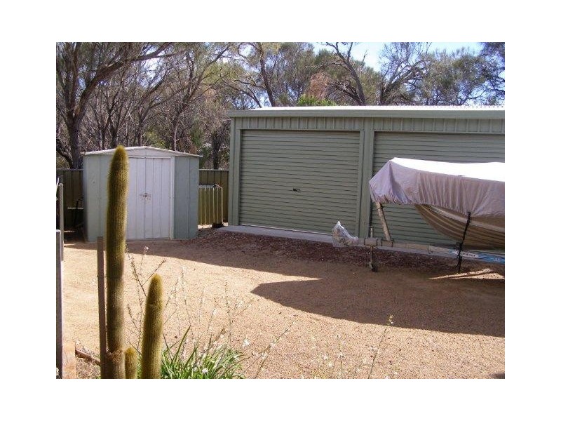 25 Greenly Avenue, Coffin Bay SA 5607