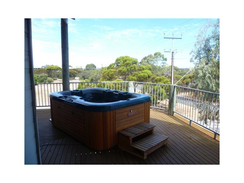 9 Lipson Place, Port Lincoln SA 5606