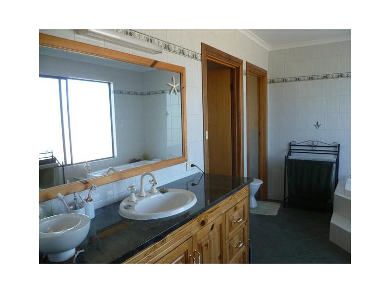 9 Lipson Place, Port Lincoln SA 5606