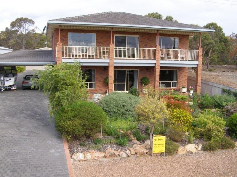 11 Pine Crescent, Coffin Bay SA 5607