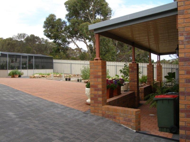 11 Pine Crescent, Coffin Bay SA 5607