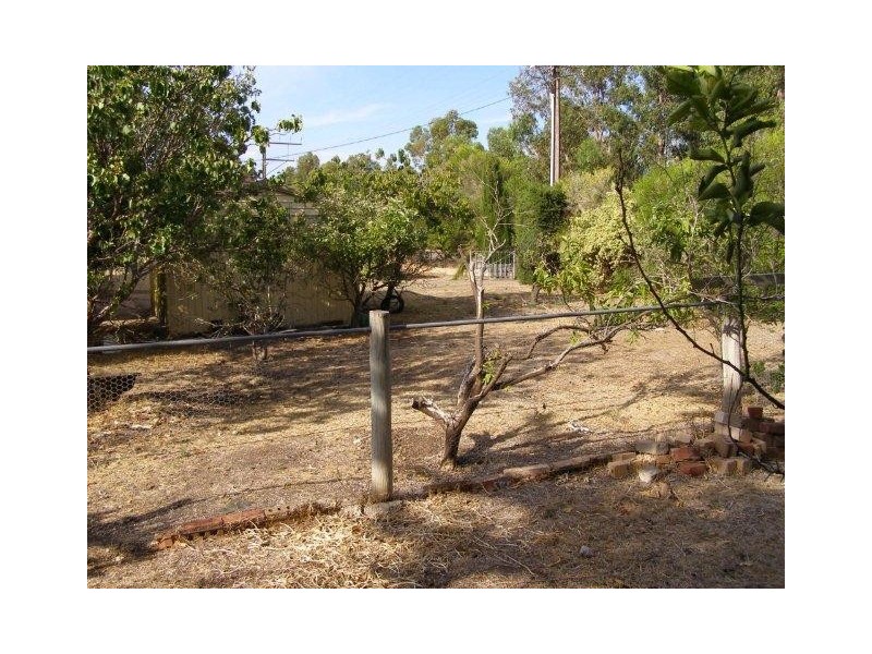 1 Flinders Avenue, Coffin Bay SA 5607