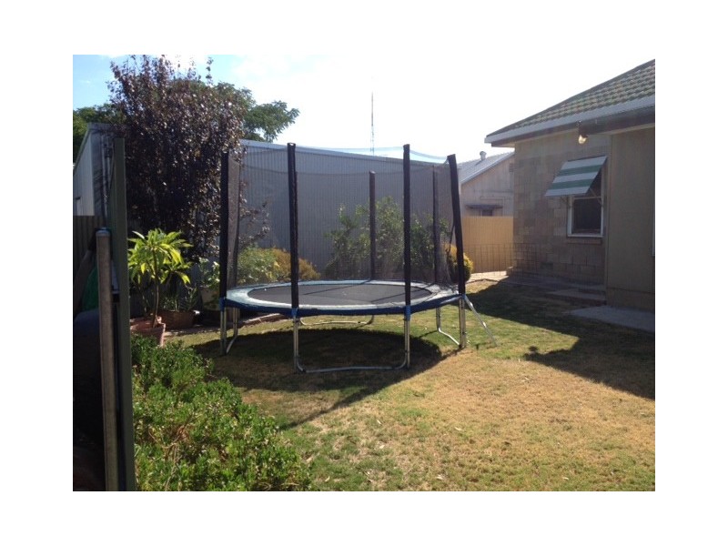 4 Walkom Street, Cummins SA 5631