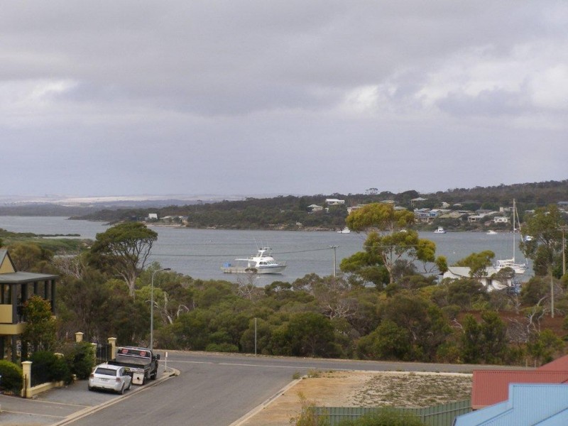 15 Endeavour Court, Coffin Bay SA 5607