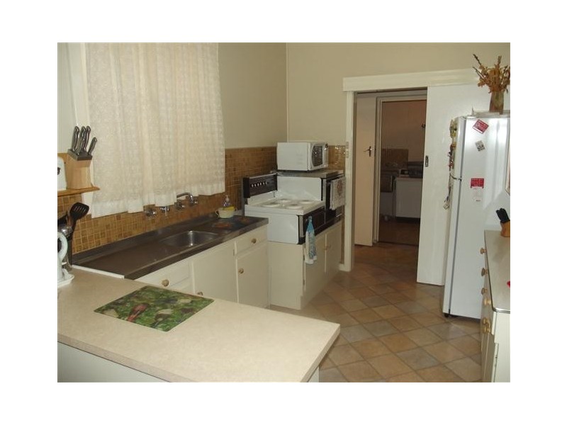 8 Sidney Road, Tumby Bay SA 5605