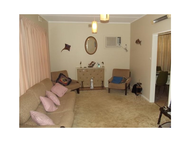 8 Sidney Road, Tumby Bay SA 5605