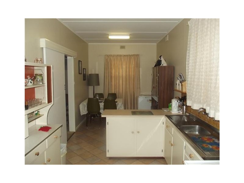 8 Sidney Road, Tumby Bay SA 5605