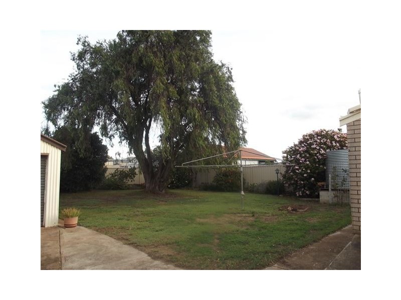 8 Sidney Road, Tumby Bay SA 5605